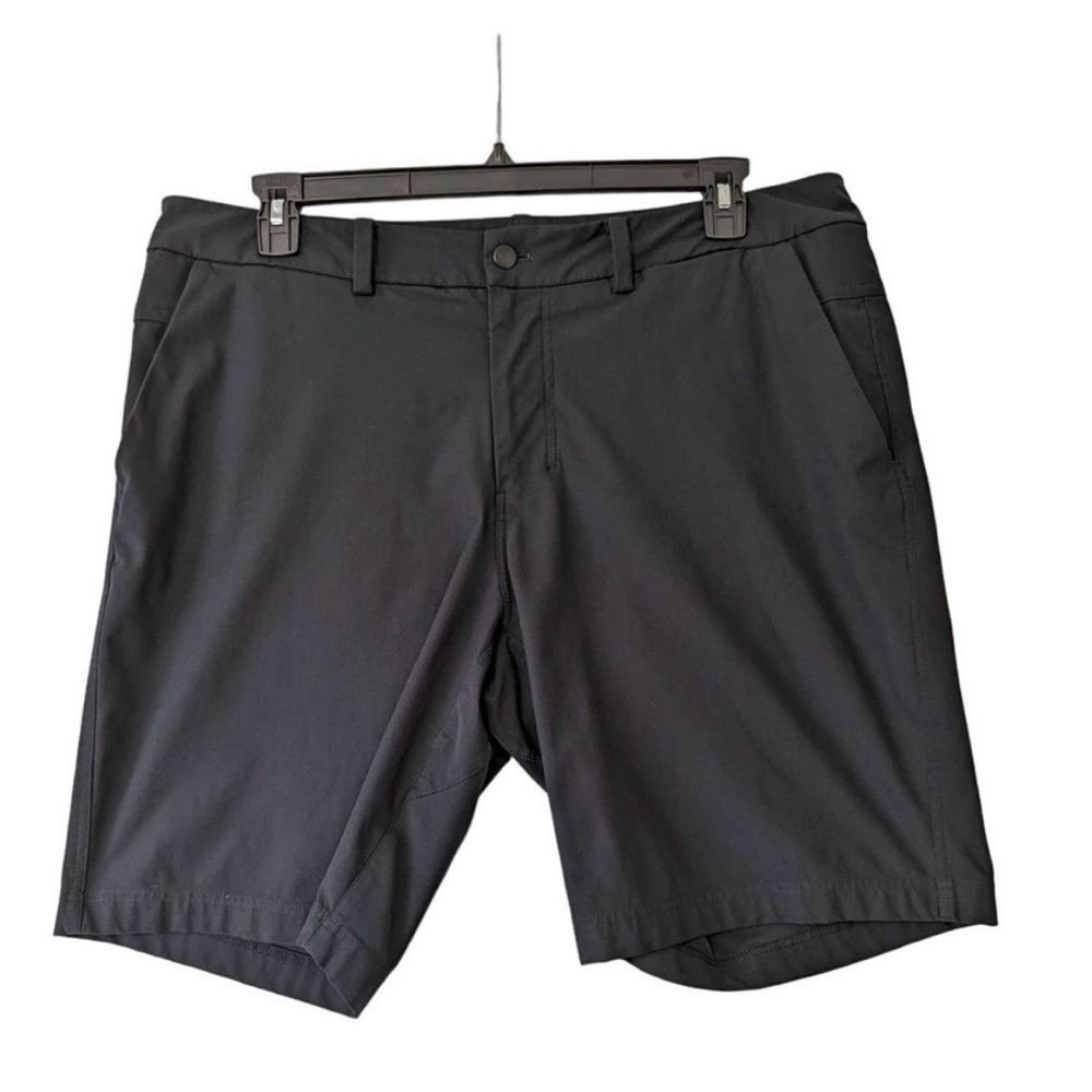 Lululemon Shorts Mens 38 Black The Works Warpstreme Golf Stretch Commute Travel